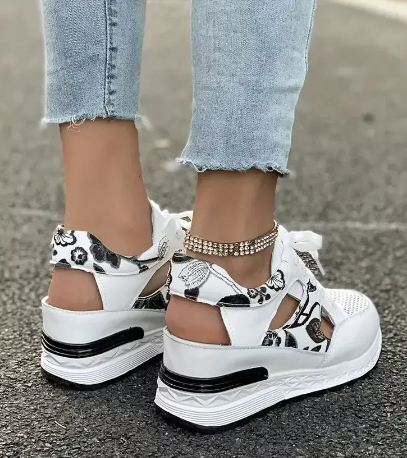 דנה™ | סנדלי עקב קלילים