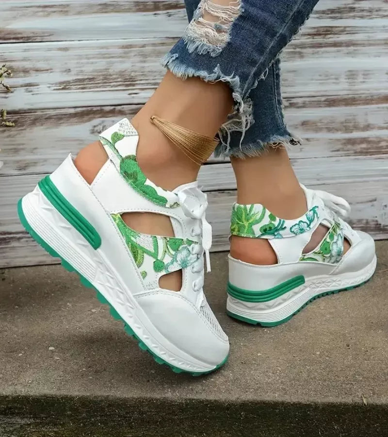 דנה™ | סנדלי עקב קלילים