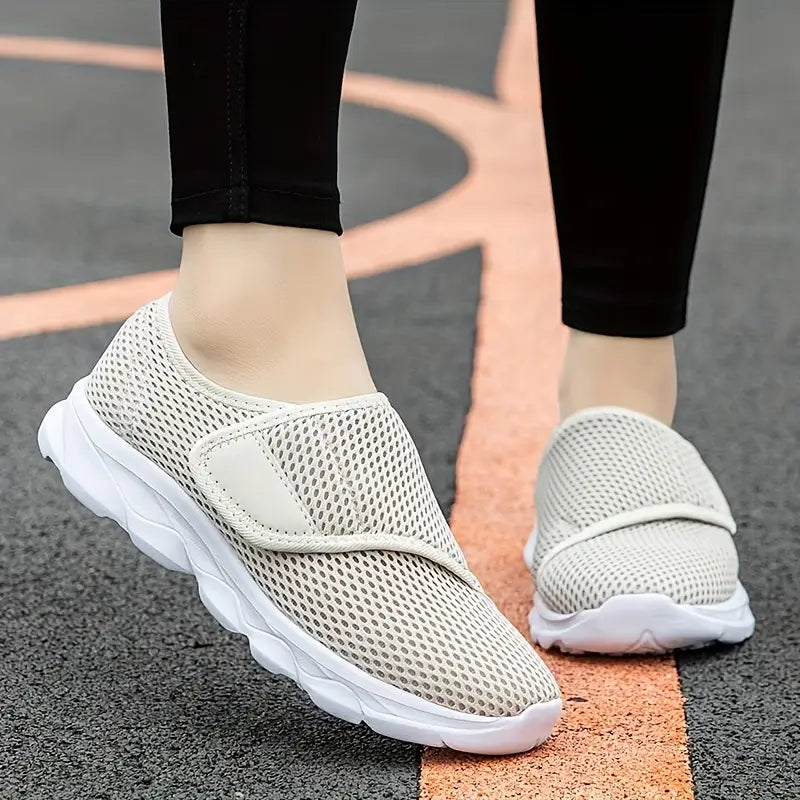 דנה™ | נעלי הליכה אורטופדיות