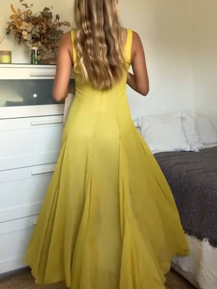 לירז™ | שמלה קלילה לאירועים