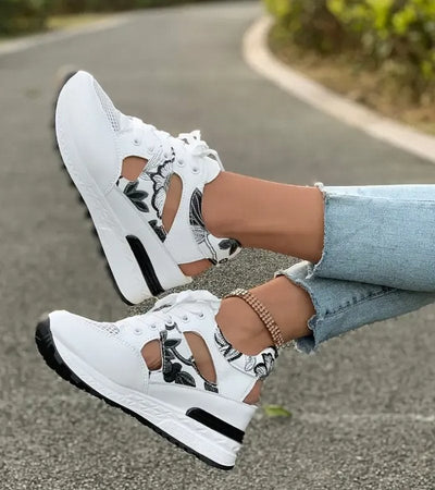 דנה™ | סנדלי עקב קלילים