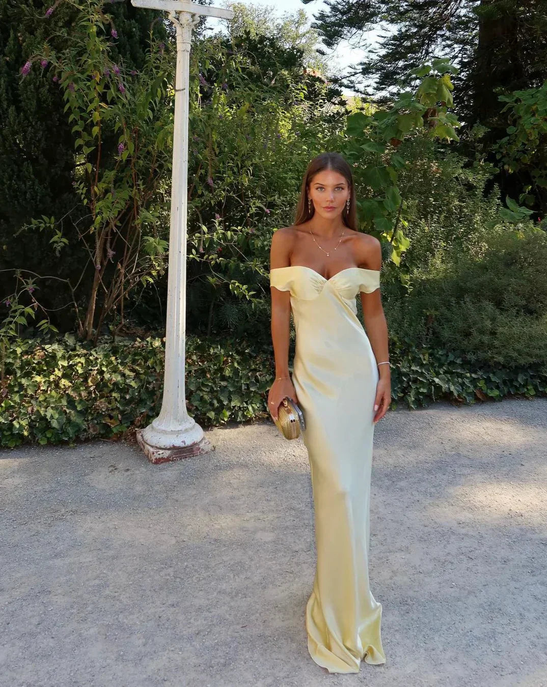 נועה™ | שמלת ערב סאטן ללא כתפיות