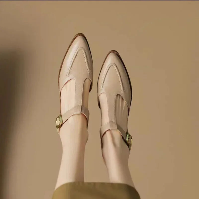 מיה™ | נעלי עקב עם אבזם