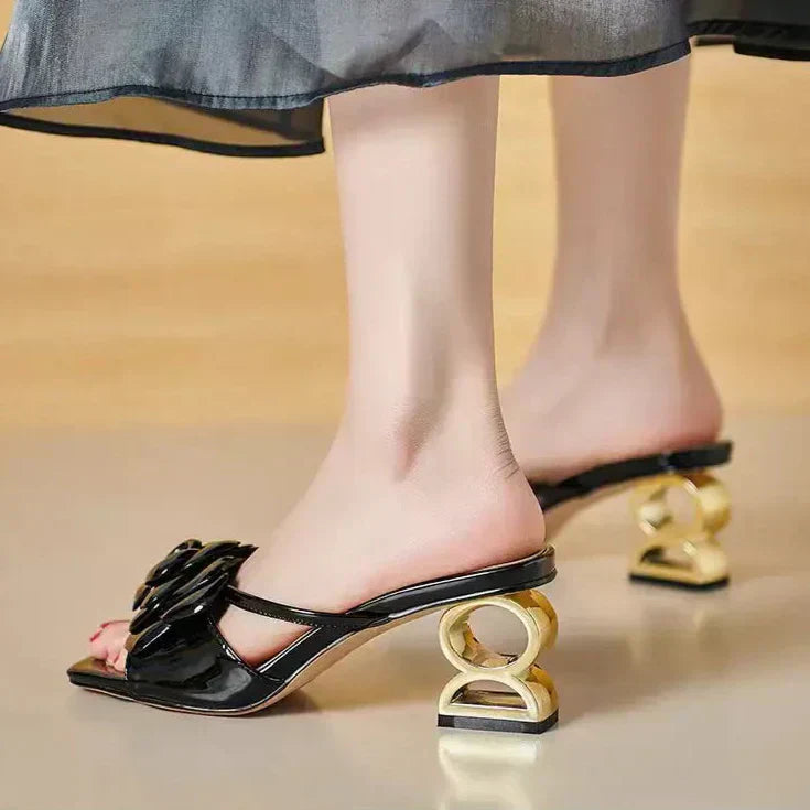 פליסיה™ | סגנון רומנטי פרחוני