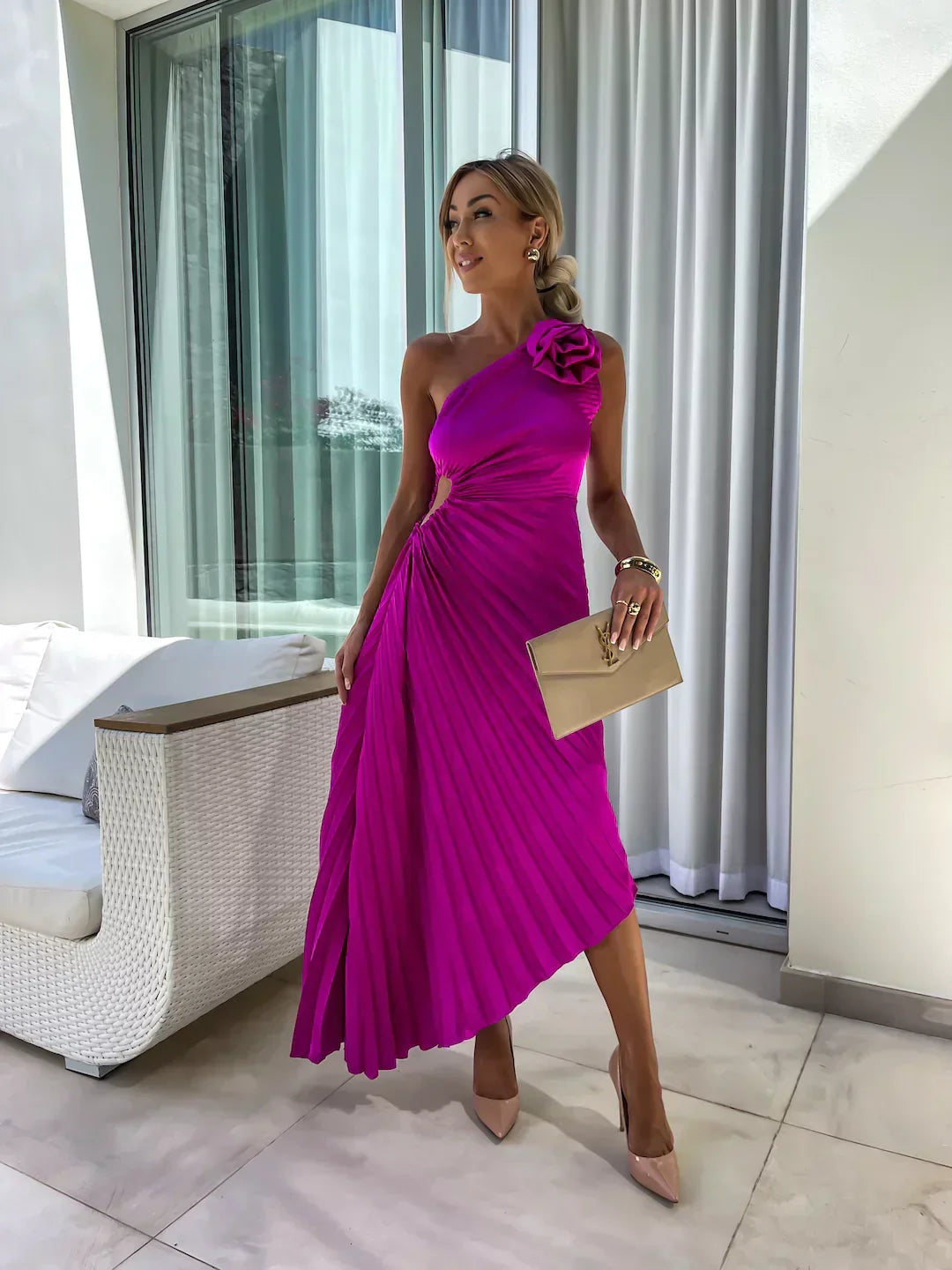 הילה™ | שמלה אלגנטית על-זמנית